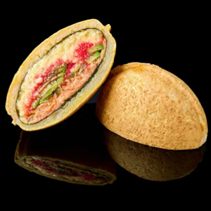 (норі, рис, тунець, сирна маса для запікання,<br>авокадо, перець Халапеньйо,<br>ікра масаго, сухарі панко, кляр, соус)<br>315 г<br> Бургер з халапеньйо